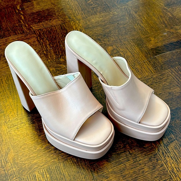 NIB Only Maker Platform Mules - Picture 7 of 13